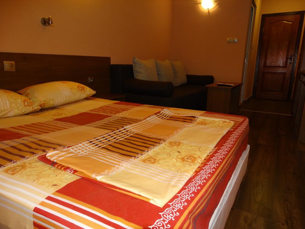 Hotel Grivitsa Pleven Exteriör bild