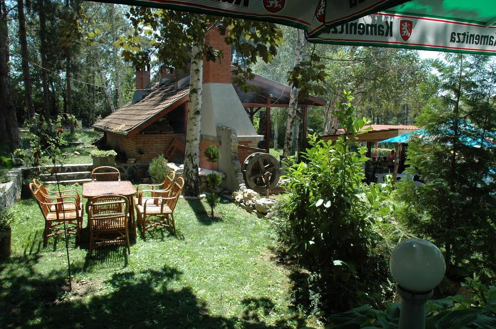 Hotel Grivitsa Pleven Exteriör bild