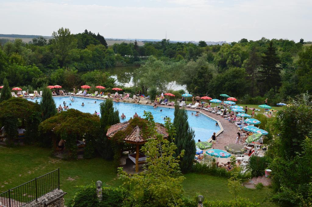 Hotel Grivitsa Pleven Exteriör bild