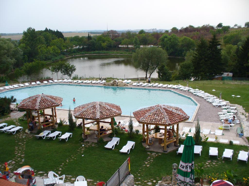 Hotel Grivitsa Pleven Exteriör bild